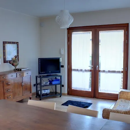 Bed and Breakfast Lario Ντέρβιο